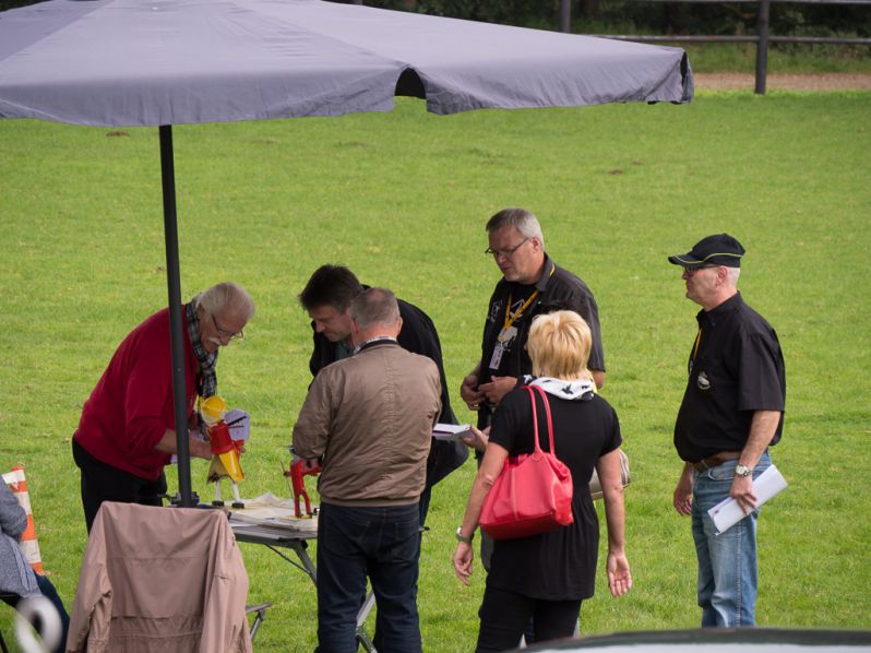 23. Eurode Oldtimerfahrt 13.09.2015
Schlüsselwörter: 23. Eurode Oldtimerfahrt;Stammtisch NRW