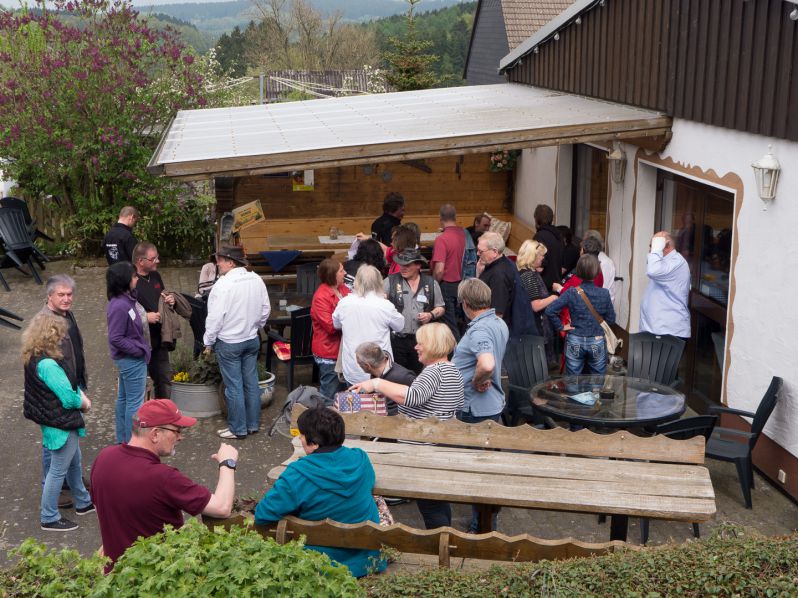 SaisonerÃ¶ffnung 2014, Sauerland
Cafe Restaurant Vedder
Schlüsselwörter: 2014;Sauerland;ErÃ¶ffnungsfahrt;SaisonerÃ¶ffnung;Meinerzhagen