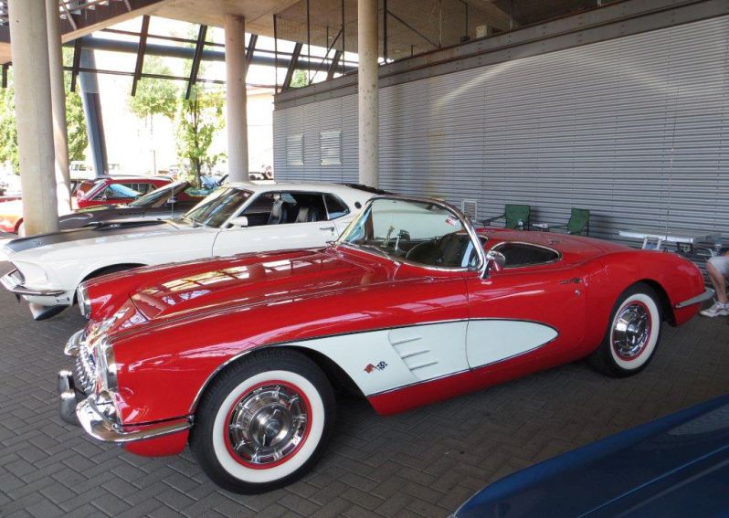 19.07.2014 Dr. Mustang 2014 091
11.US-Car-Treffen im CentrO
