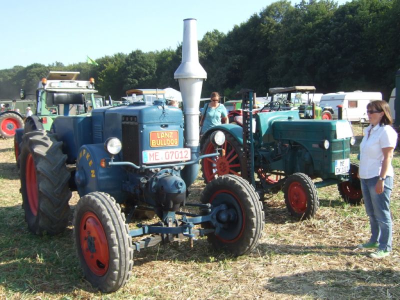 Und wieder ein Lanz
NRW-Stammtisch August 2012
Ausfahrt durch das Angerland & Ruhrtal
