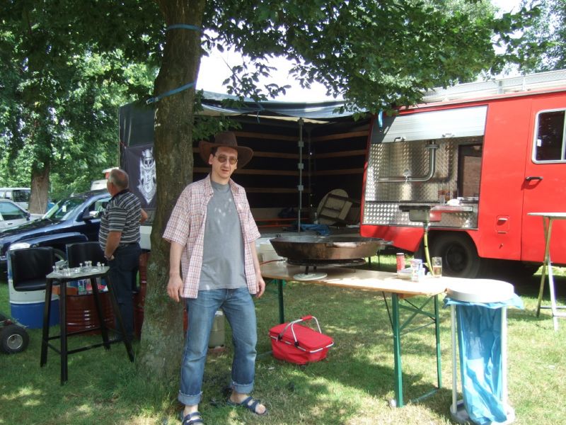 Und wo ist nun das Bier und die Steaks?
Dinotreffen 2012
