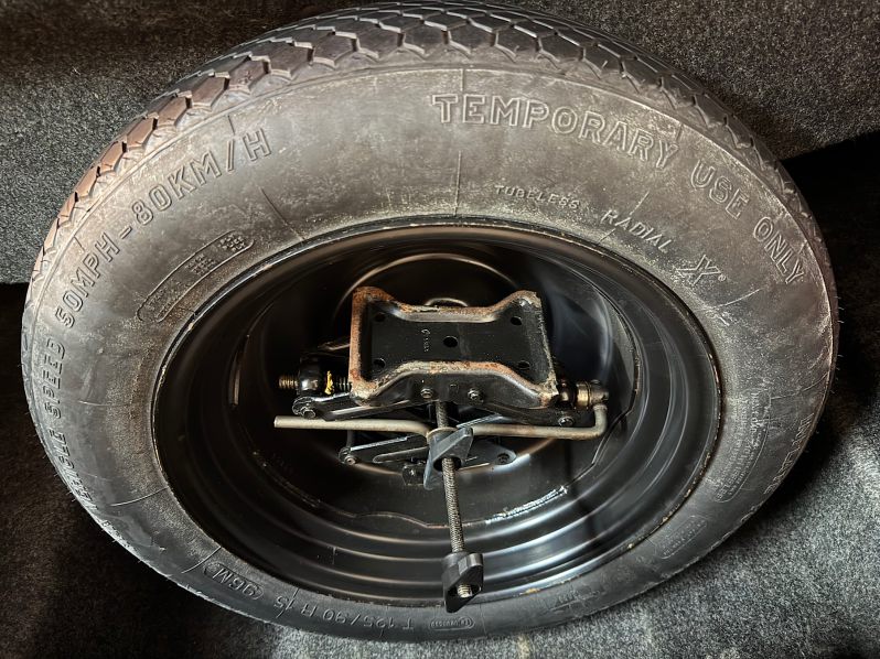 Ersatzrad Wagenheber
