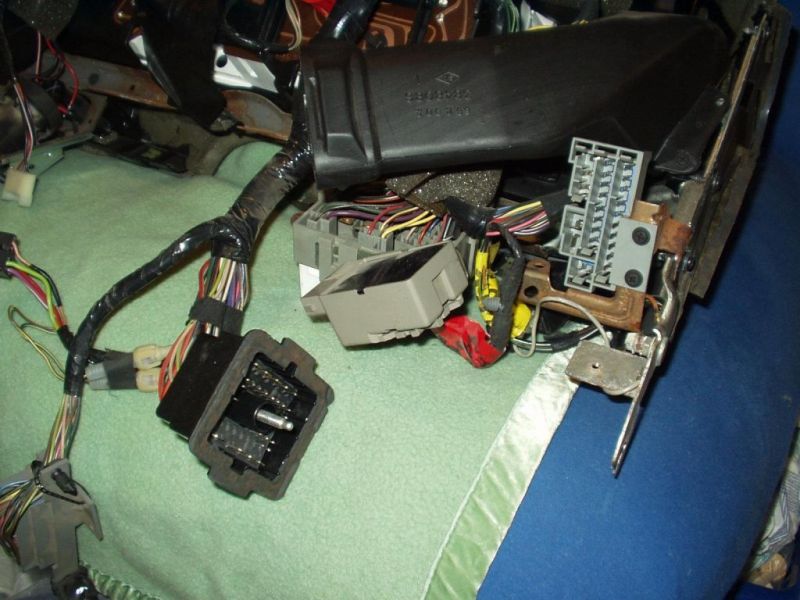 Stecker RÃ¼ckseite 89er TII Armaturenbrett
