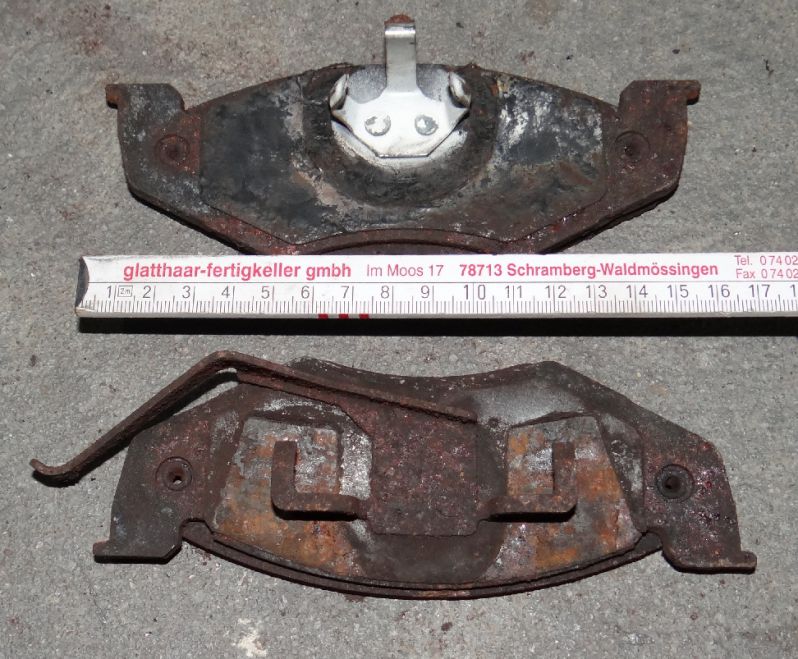 T2 BremsbelÃ¤ge vorne -1
