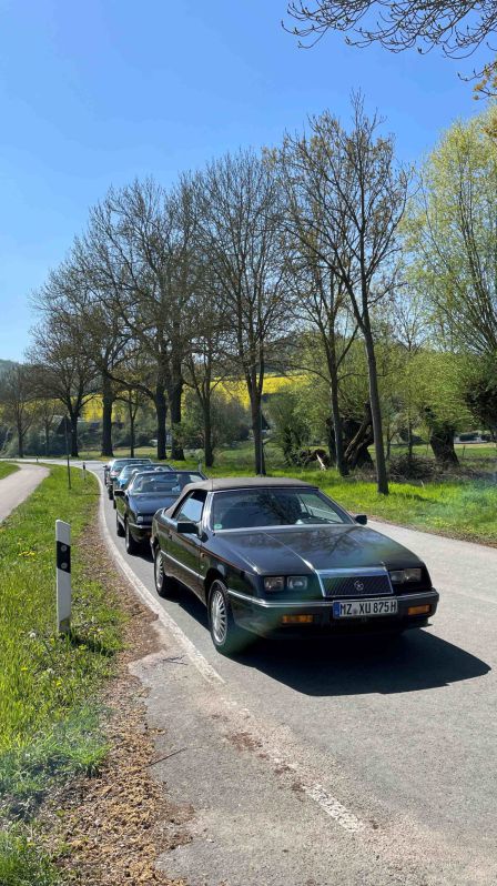 Warten auf die Gierseilfähre bei Polle
Weser-Bergland Tour 25. April 2026
Bodenwerder - Rühler Schweiz - Burgruine Polle - Schloss Hämelschenburg
Schlüsselwörter: Saisoneröffnung;2026;Weser-Bergland;Tour;Hannover