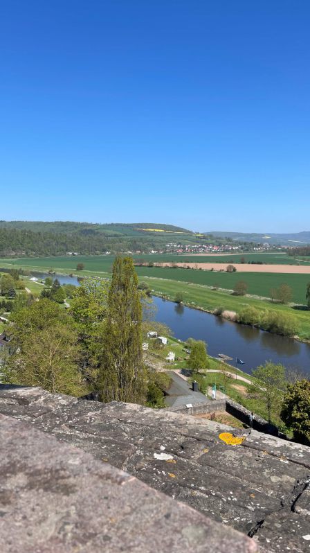 Besichtigung der Burgruine in Polle
Weser-Bergland Tour 25. April 2026
Bodenwerder - Rühler Schweiz - Burgruine Polle - Schloss Hämelschenburg
Schlüsselwörter: Saisoneröffnung;2026;Weser-Bergland;Tour;Hannover