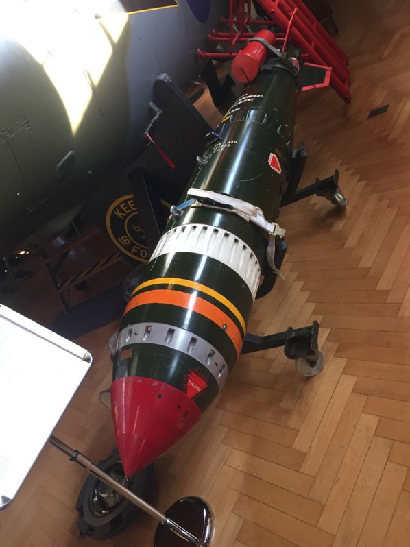Royal Air Force Museum Laarbruch Weeze
Eine Atombombe...
Schlüsselwörter: Saisonabschluss;2019