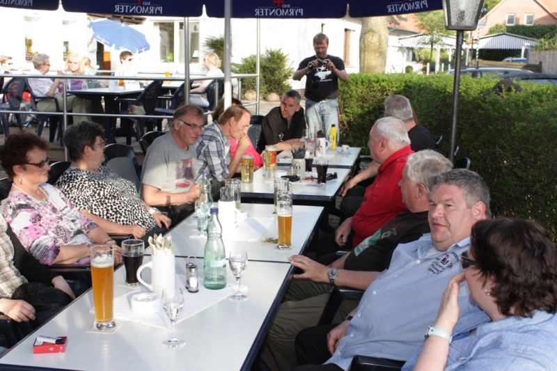 SaisonerÃ¶ffnung 2012 bei Hannover
Abendliche Abschlussrunde
