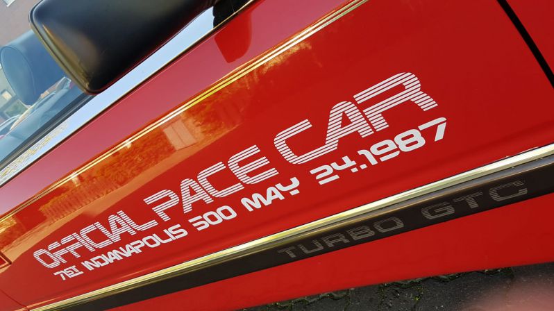 Official Pace Car
Die Aufkleber habe ich mir erstellen lassen.
War etwas aufwÃ¤ndig, hat aber das original ganz gut getroffen.
Schlüsselwörter: Official Pace Car