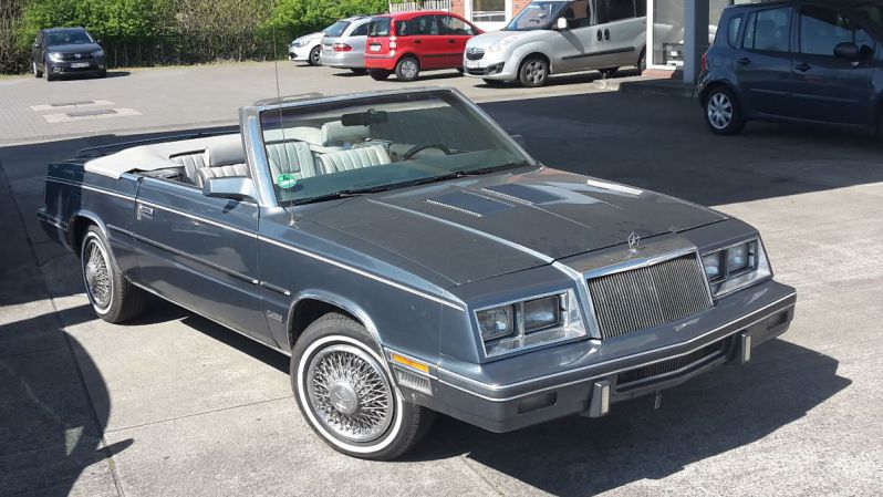 Le Baron Turbo 1984, 2,2 L, Automatik
Hallo liebes Forum,
leider hat das Power-Modul an meinem Fahrzeug einen Defekt.
Der Aufkleber mit der ECM- Teilenummer zur Platine, der auf dem GehÃ¤use klebt,
ist in den Jahren verloren gegangen.
Meine Hoffnung besteht nun darin jemanden hier zu finden, der mir die Nummer nennen kann, die auf dem Aufkleber steht.
Viele GrÃ¼ÃŸe
Heinz
Schlüsselwörter: Elektronik; Power-Modul; ECM-Teile-Nr.; Le Baron 1984; 