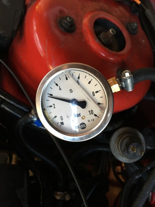 Benzindruck
Schlüsselwörter: Benzindruck