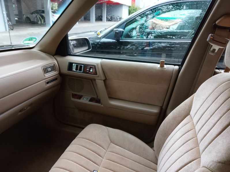 33441
Schlüsselwörter: LeBaron sedan 3,0,1992