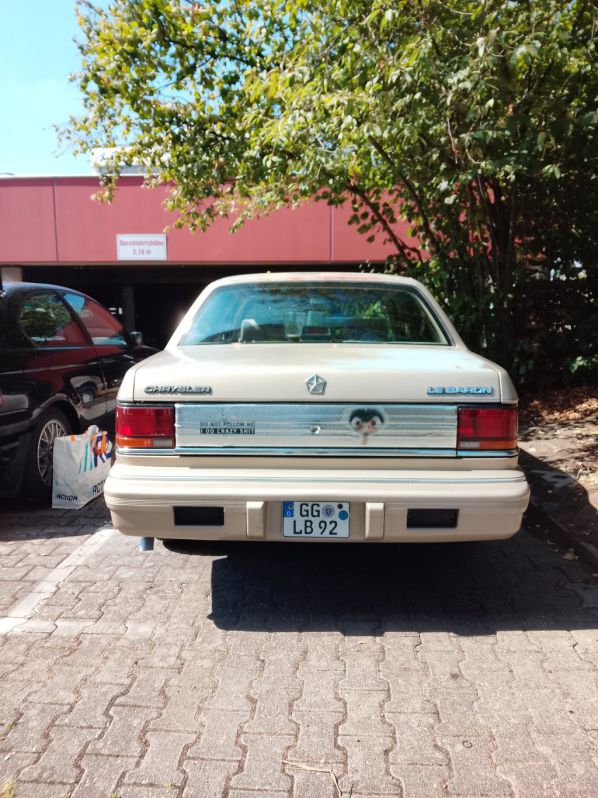 33715
 daily car
Schlüsselwörter: LeBaron sedan 3,0,1992